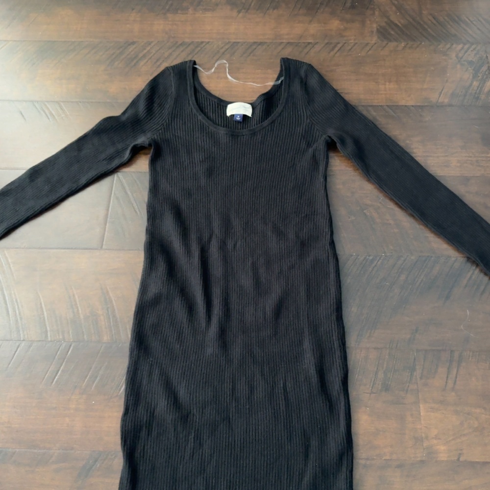 Black Ribbed Midi Dress - Picture 4 of 10